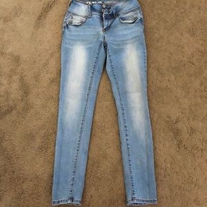 Curvy Diva mid rise skinny jeans